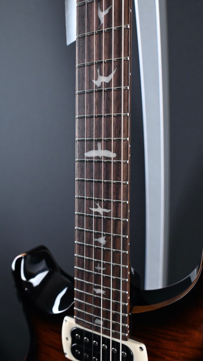 PRS SE Custom 24 "Lefty" Black Gold Sunburst #081