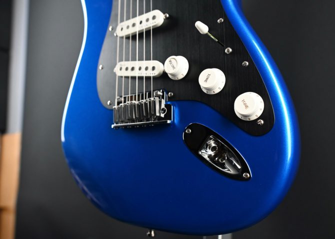 Fender American Ultra II Stratocaster Noble Blue 2024