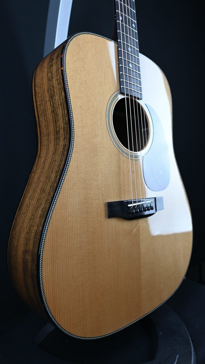 Eastman E3D Deluxe Thermo-Cure Natural Dreadnought #556