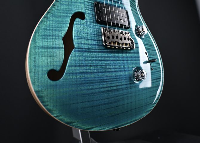 PRS Wood Library Custom 24 Semi-Hollow One-Piece Artist Grade Top Laguna #010
