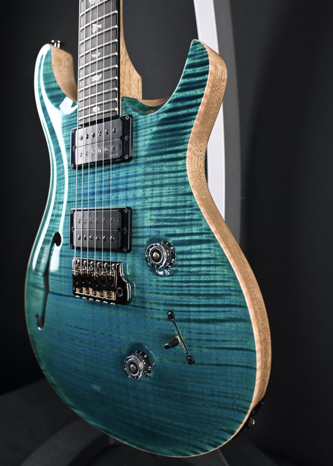 PRS Wood Library Custom 24 Semi-Hollow One-Piece Artist Grade Top Laguna #010