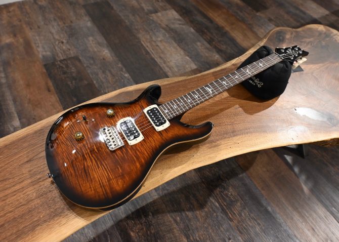 PRS SE Custom 24 "Lefty" Black Gold Sunburst #081