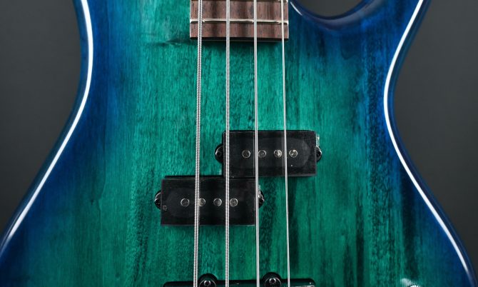 Ibanez GSR200-BMT Blue Moon Burst #495
