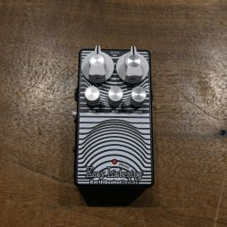 EarthQuaker Devices Easy Listening Stereo Analog Amp Simulator