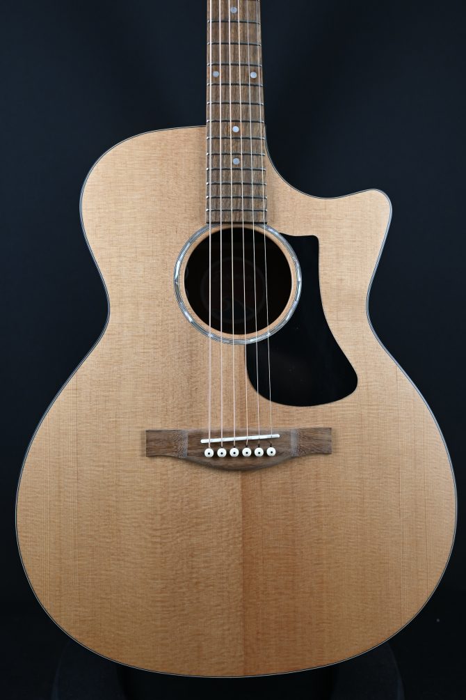 Eastman PCH1-GACE Natural Grand Auditorium #622