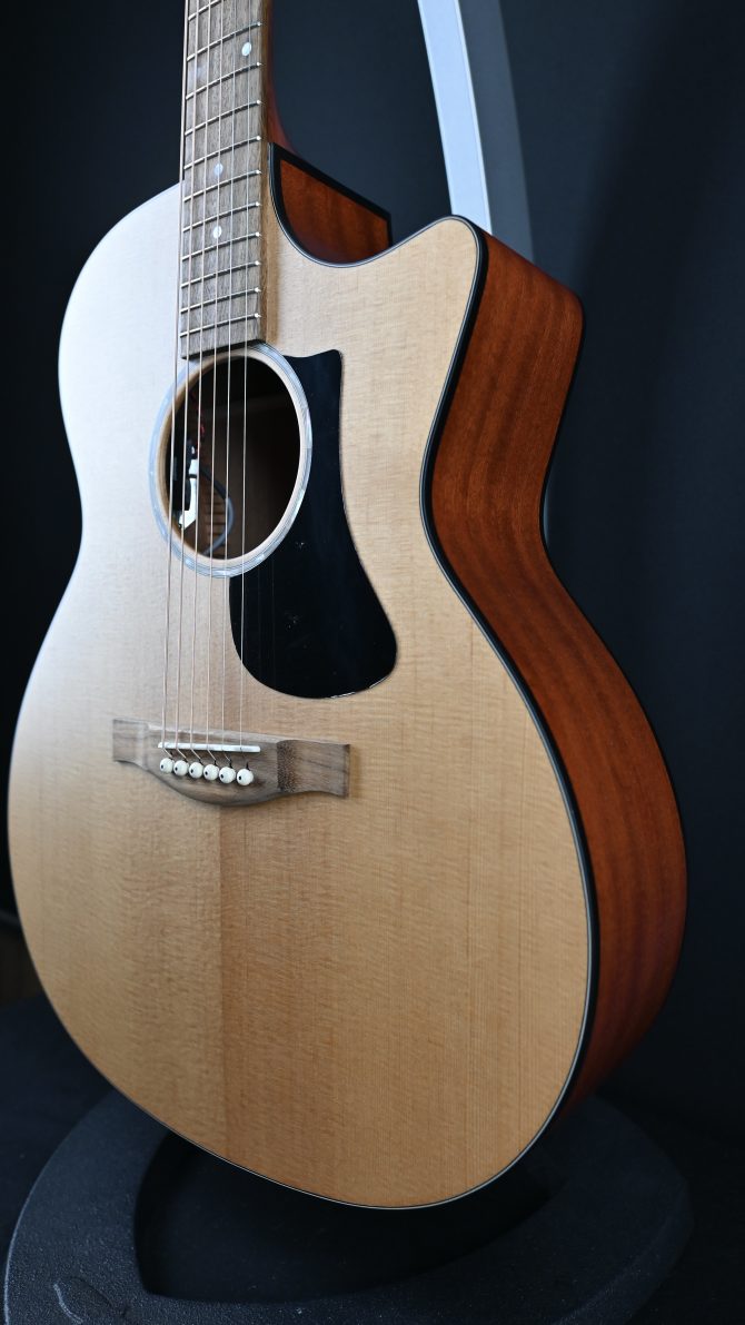 Eastman PCH1-GACE Natural Grand Auditorium #622