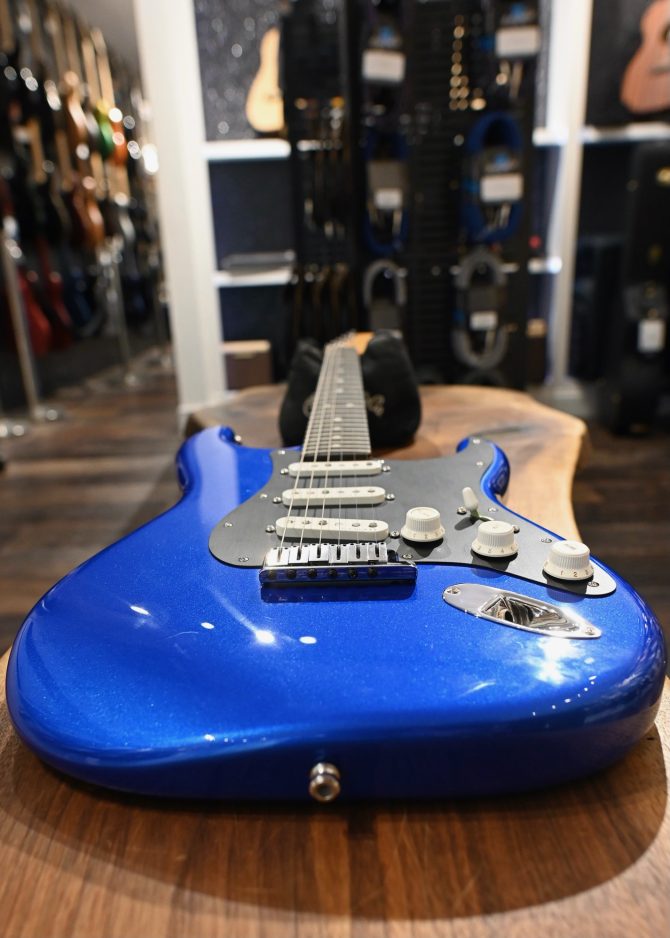 Fender American Ultra II Stratocaster Noble Blue 2024
