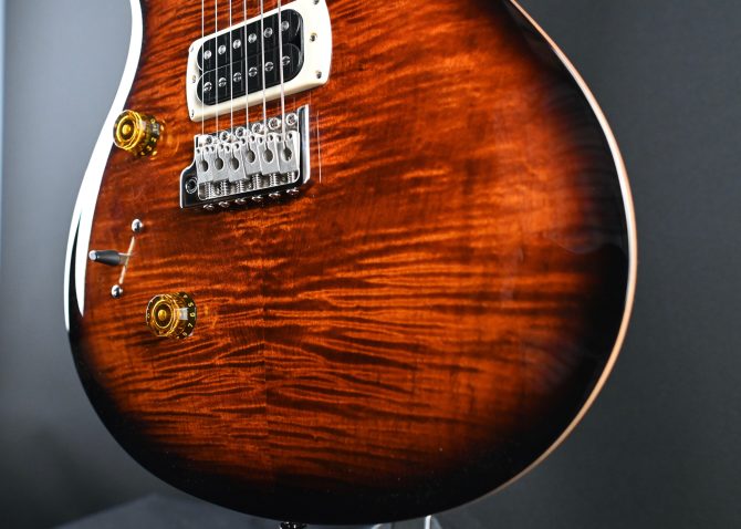PRS SE Custom 24 "Lefty" Black Gold Sunburst #081