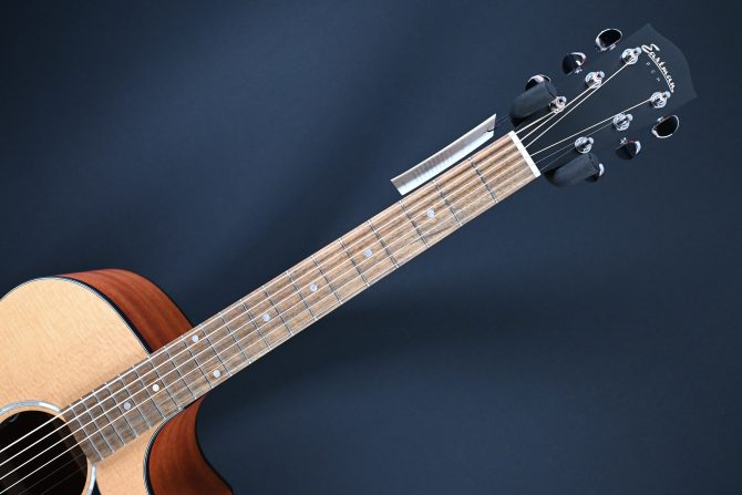 Eastman PCH1-GACE Natural Grand Auditorium #622