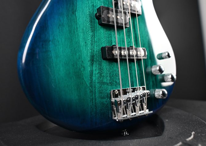 Ibanez GSR200-BMT Blue Moon Burst #495