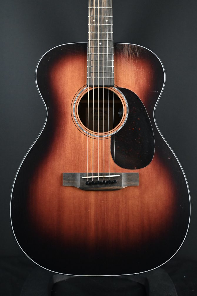 Martin 00-10E Retro Joe Bonamassa