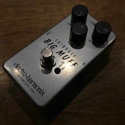 Electro Harmonix Triangle Big Muff PI