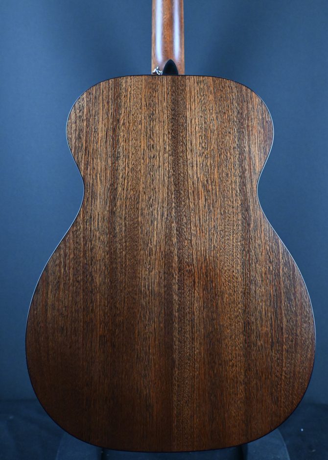 Martin 00-10E Retro Joe Bonamassa