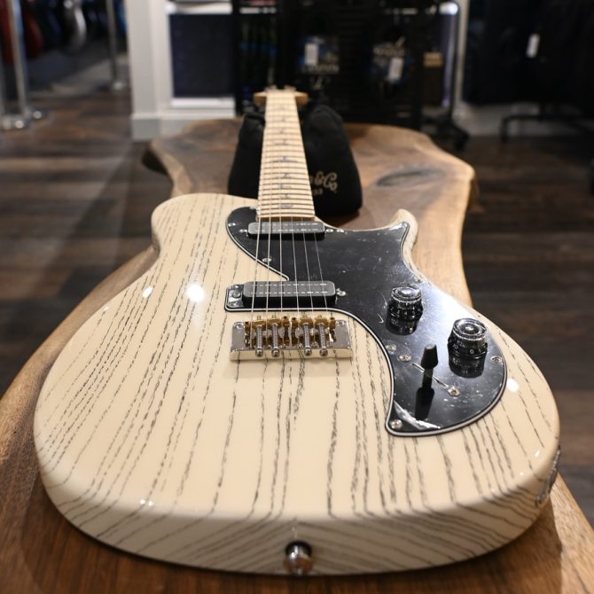 PRS SE NF 53 White Doghair #696