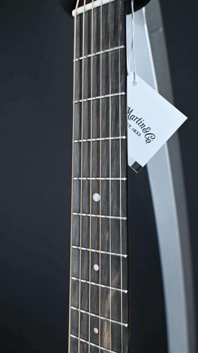 Martin 00-10E Retro Joe Bonamassa
