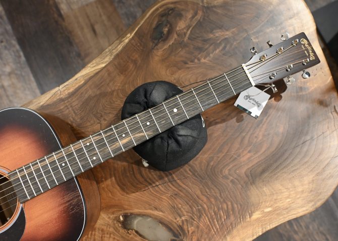 Martin 00-10E Retro Joe Bonamassa