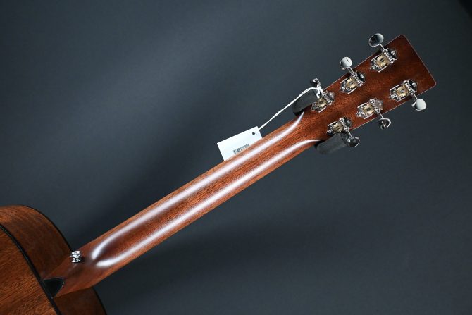 Martin 00-10E Retro Joe Bonamassa