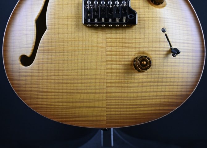 PRS Wood Library Custom 24 Semi-Hollow 10-Top Livingston Lemondrop 2024